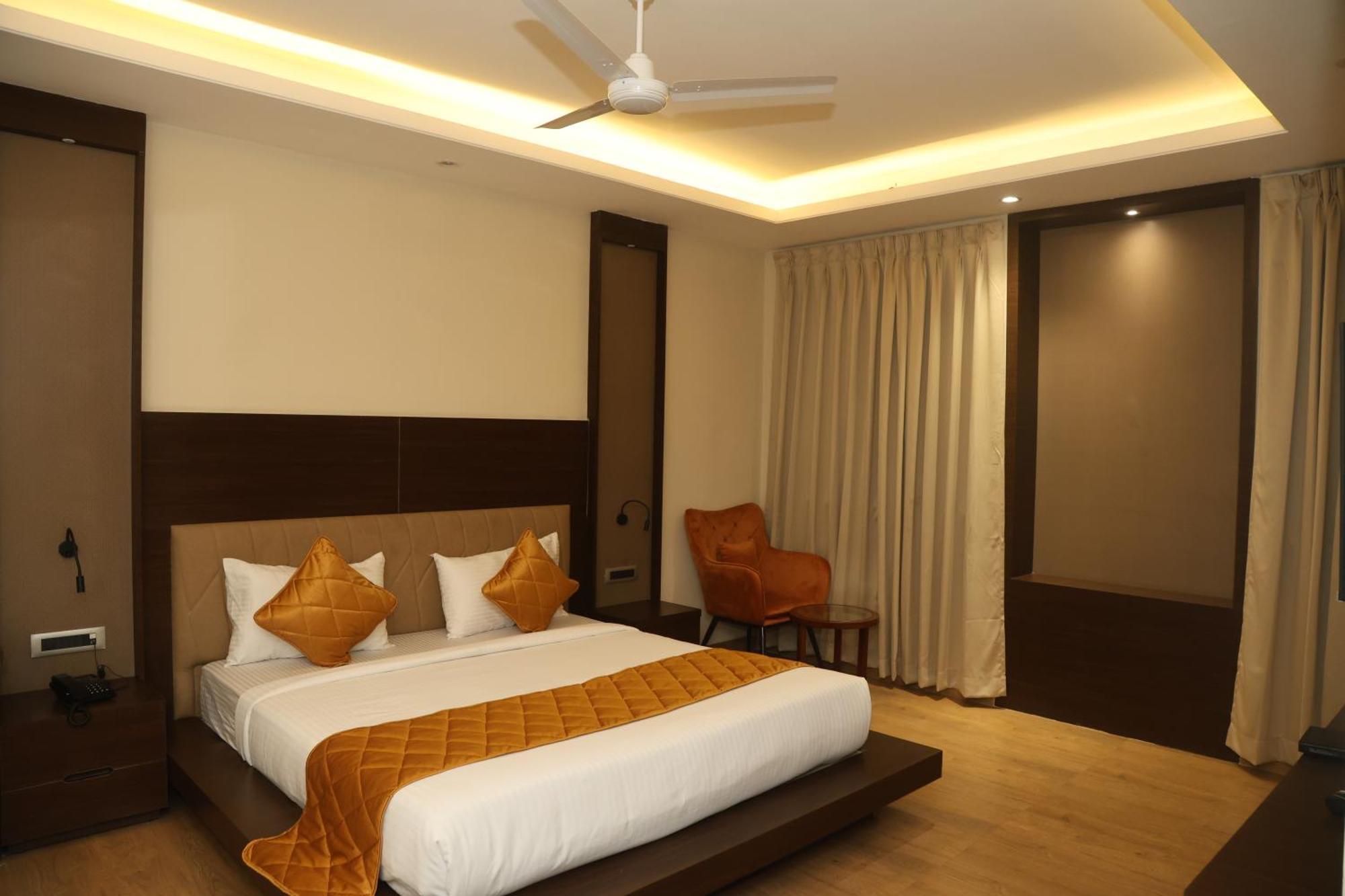 Rohika Aau-Igh Hotell Guwahati Exteriör bild